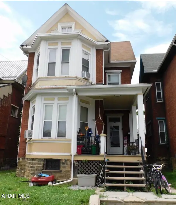 2108 W Chestnut Avenue, Altoona, PA 16601