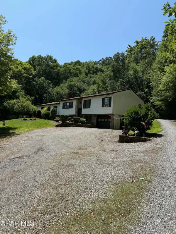 141 Peck Hill Road, Tyrone, PA 16686