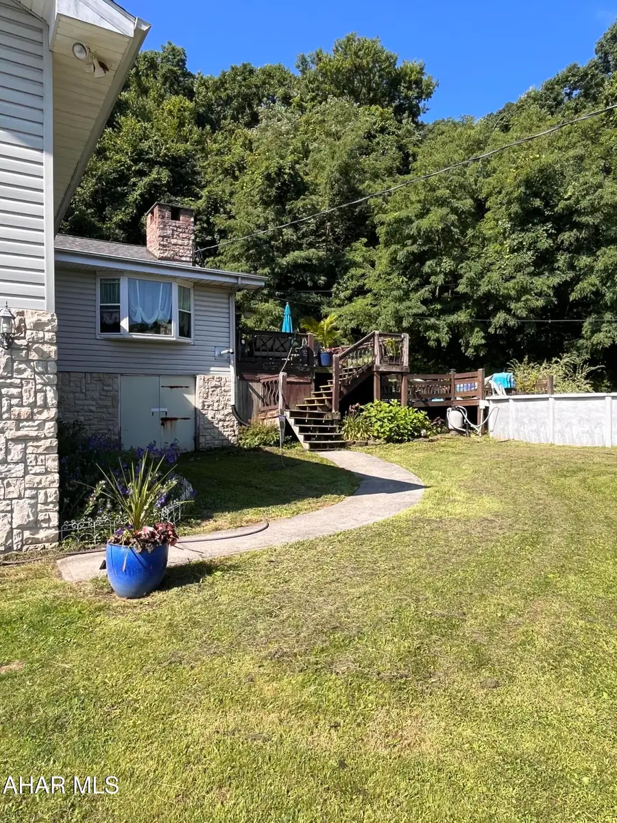 199 Swartz Road, Altoona, PA 16601 - #3