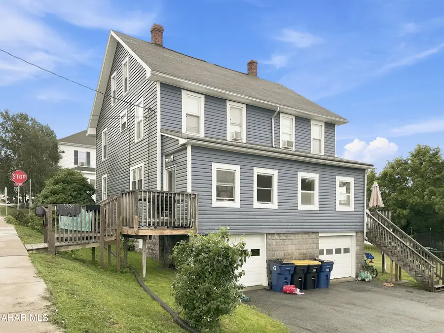 405-407 S Cherry Street, Ebensburg, PA 15931 - #3