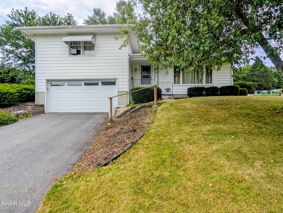 155 Summit Street, Everett, PA 15537 - #1