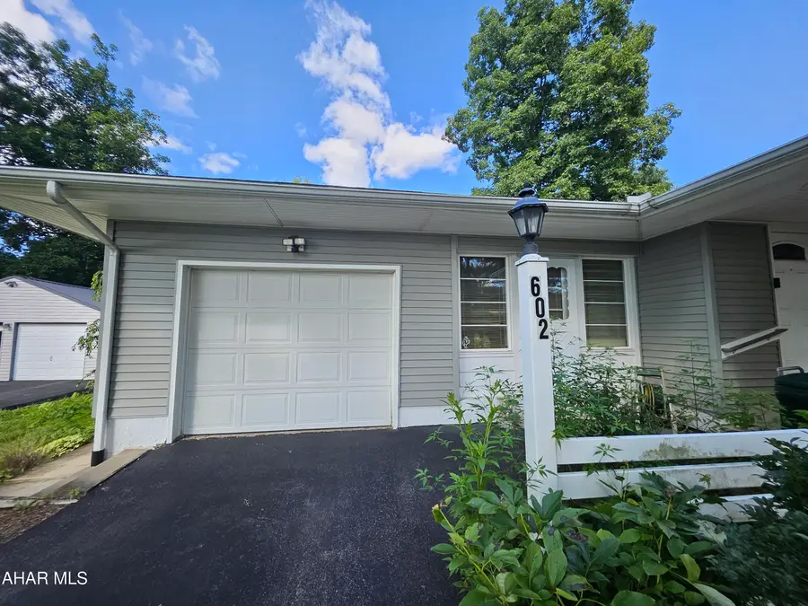 602 4th Street, Tyrone, PA 16686 - #3