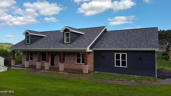 3154 Scotch Valley Road, Hollidaysburg, PA 16648
