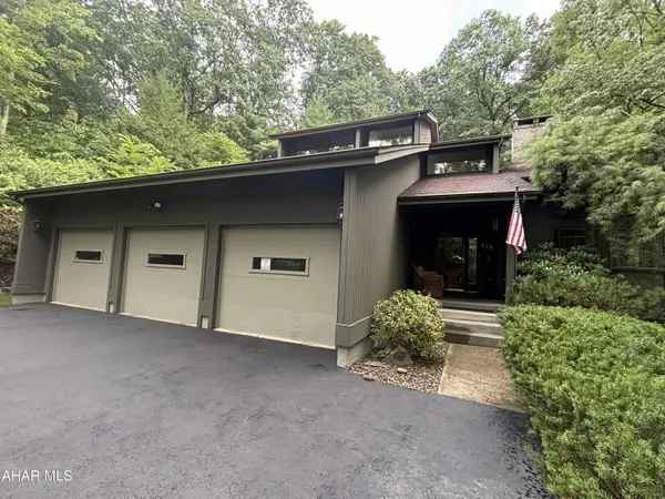 128 Stonehedge Road, Hollidaysburg, PA 16648