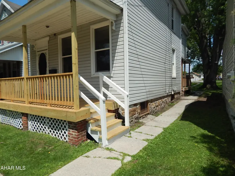 814 N Juniata Street, Hollidaysburg, PA 16648 - #3
