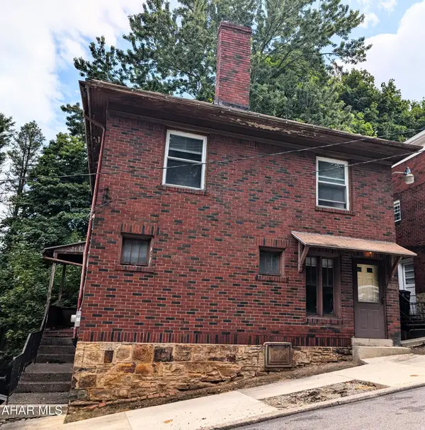 1912 12th Street, Altoona, PA 16601