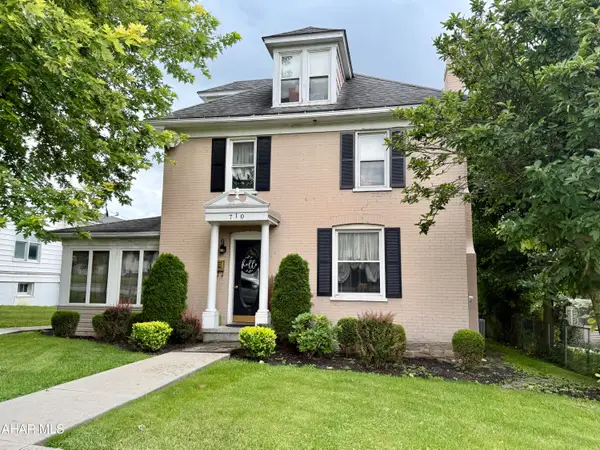 710 Rockingham Avenue, Roaring Spring, PA 16673