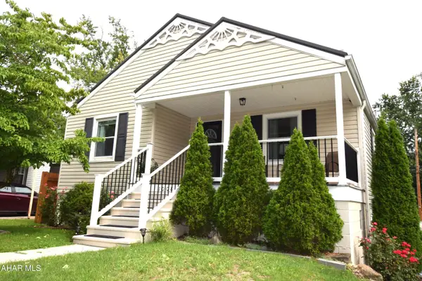 1008 Poplar Avenue, Hollidaysburg, PA 16648