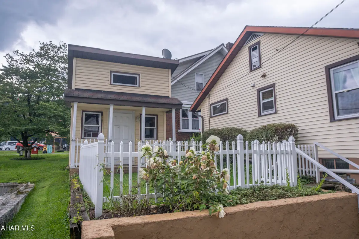 215 Spring Street, Williamsburg, PA 16693 - #1