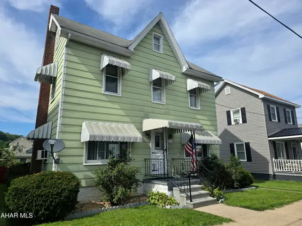 1132 4th Avenue, Duncansville, PA 16635