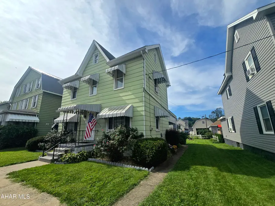1132 4th Avenue, Duncansville, PA 16635 - #3