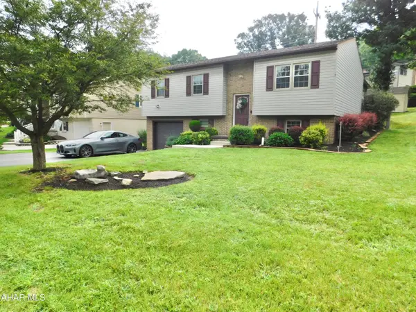 213 E 21st Avenue, Altoona, PA 16601