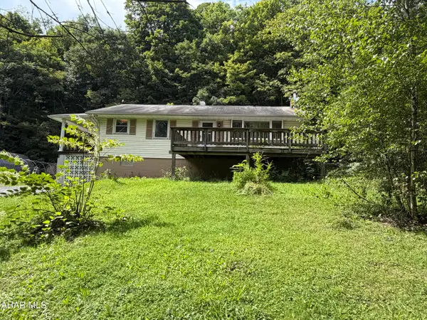 141 Hughes Drive, Altoona, PA 16601
