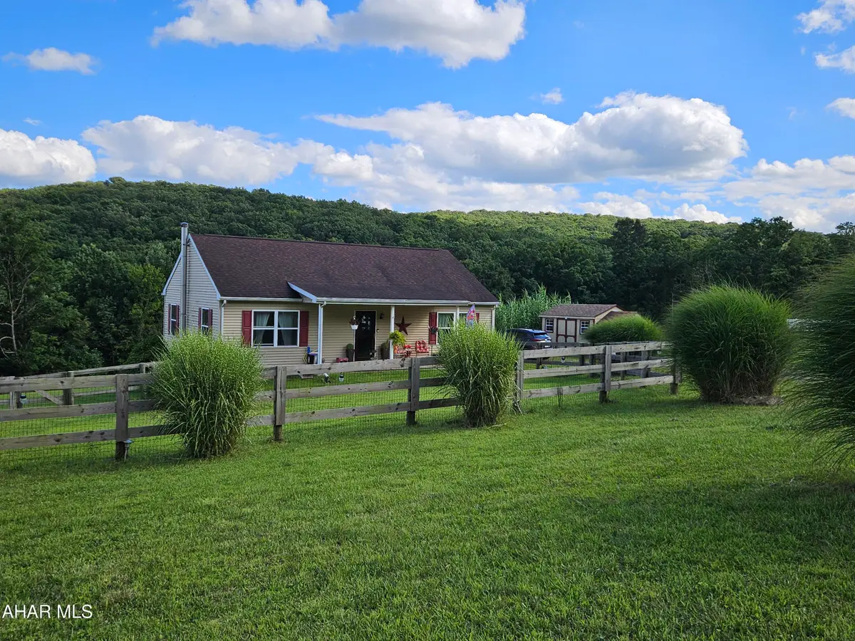 285 Beastons Road, Tyrone, PA 16686 - #1