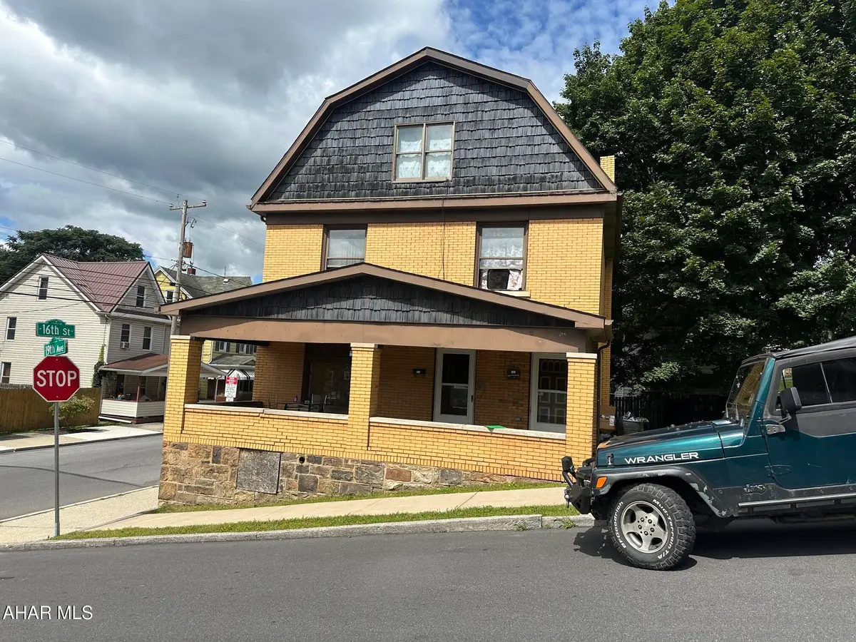 1528 19th Avenue, Altoona, PA 16601 - #1