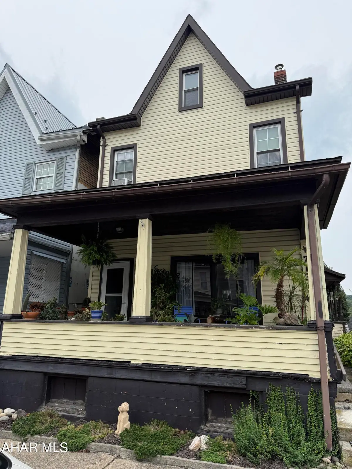 713 N 6th Avenue, Altoona, PA 16601 - #1