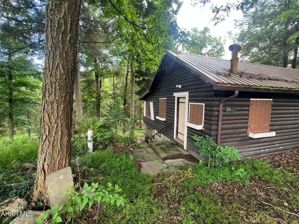 2445-2447 Kettle Road, Altoona, PA 16601 - #1
