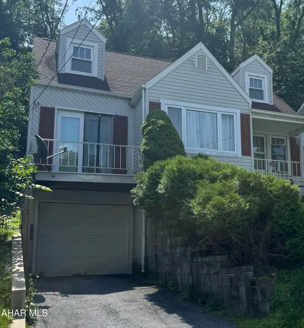 1212 Hamilton Avenue, Tyrone, PA 16686