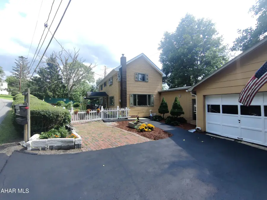 1202 N 15th Street, Altoona, PA 16601 - #3