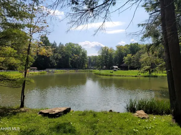 101-105 Lakeside Circle, Flinton, PA 16640