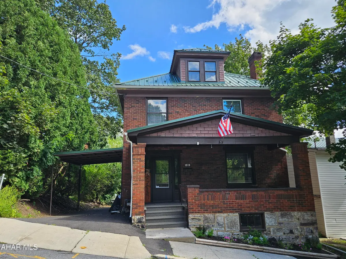 1519 16th Avenue, Altoona, PA 16601 - #1