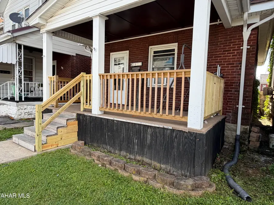 2821 Walnut Avenue, Altoona, PA 16601 - #3