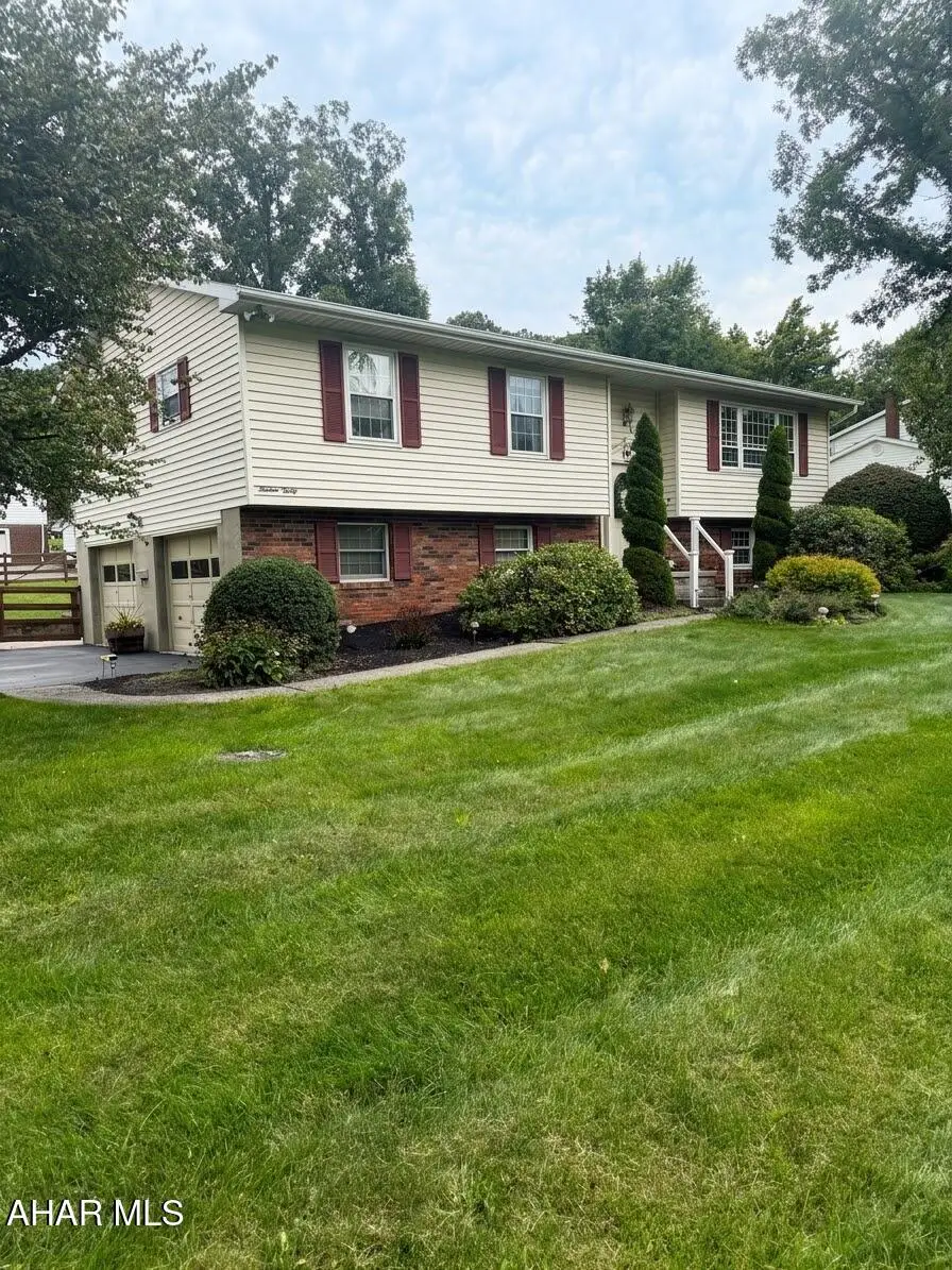 1330 28th Avenue, Altoona, PA 16601 - #1