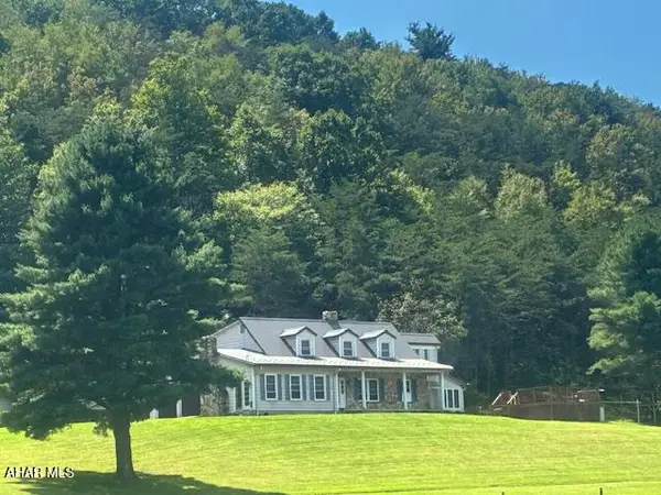 1574 Turkey Valley Road, Hollidaysburg, PA 16648