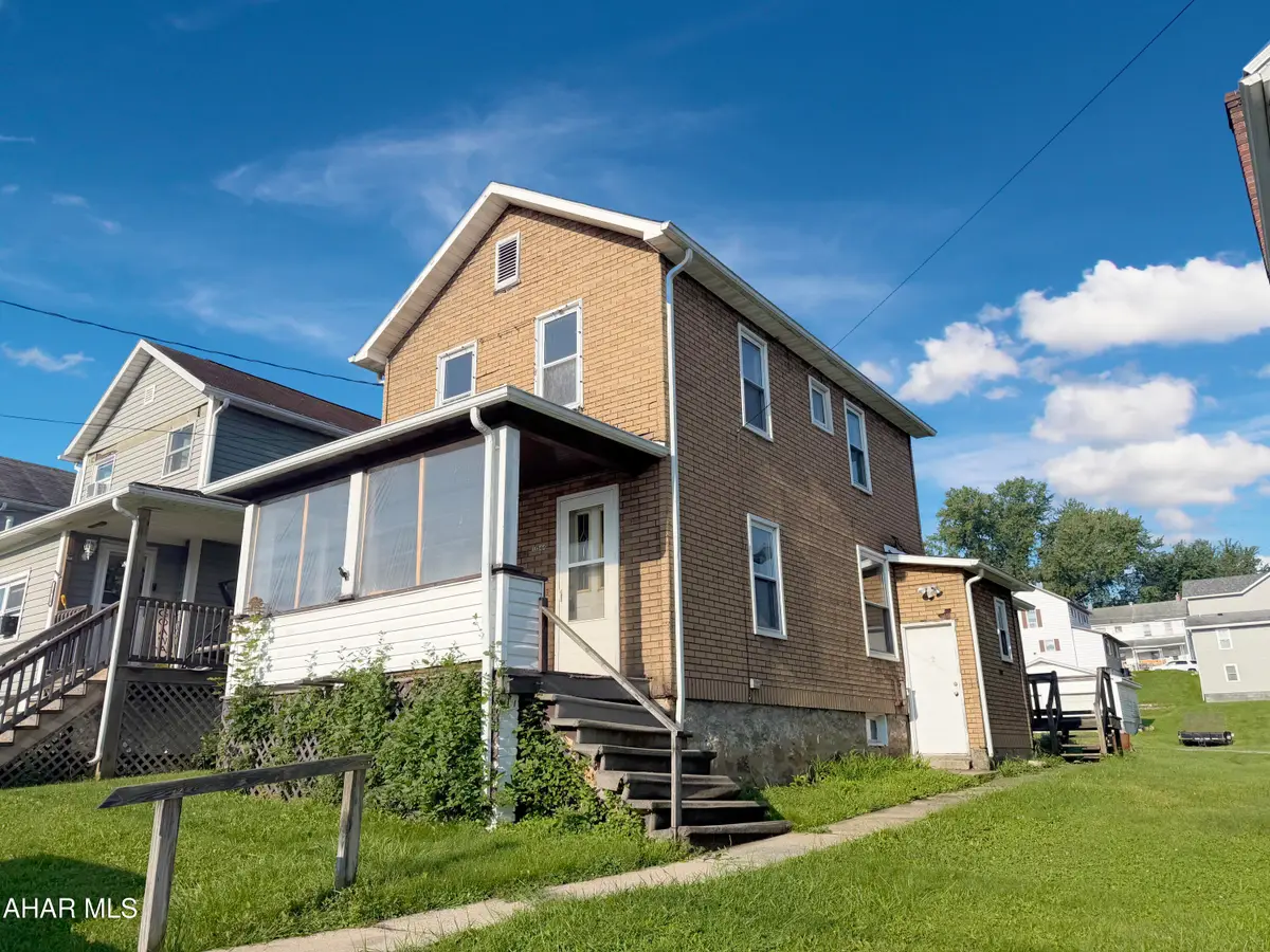 1044 Cambria Street, Nanty Glo, PA 15943 - #1