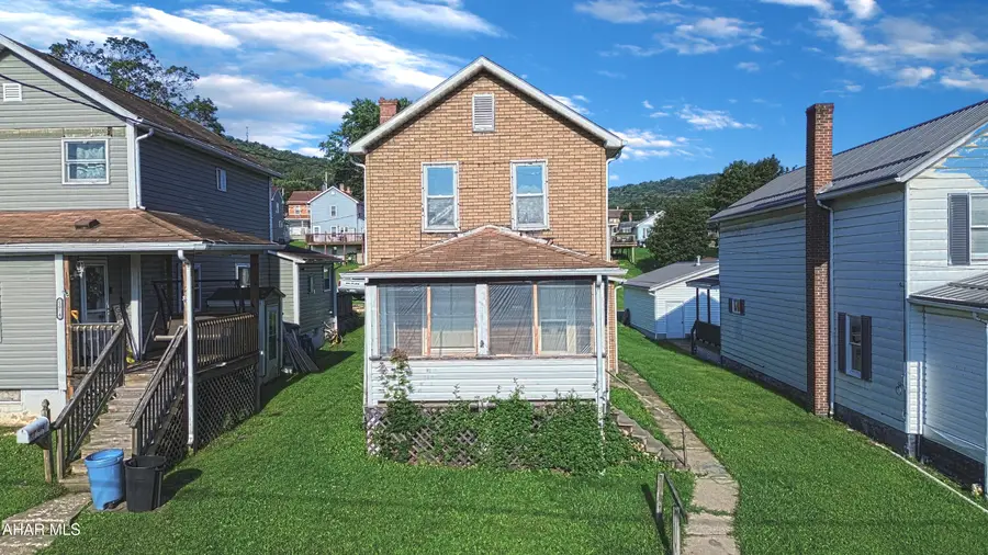 1044 Cambria Street, Nanty Glo, PA 15943 - #2