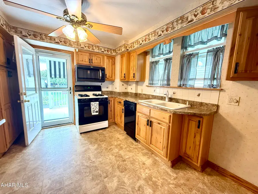 917 Millville Road, Altoona, PA 16601 - #3