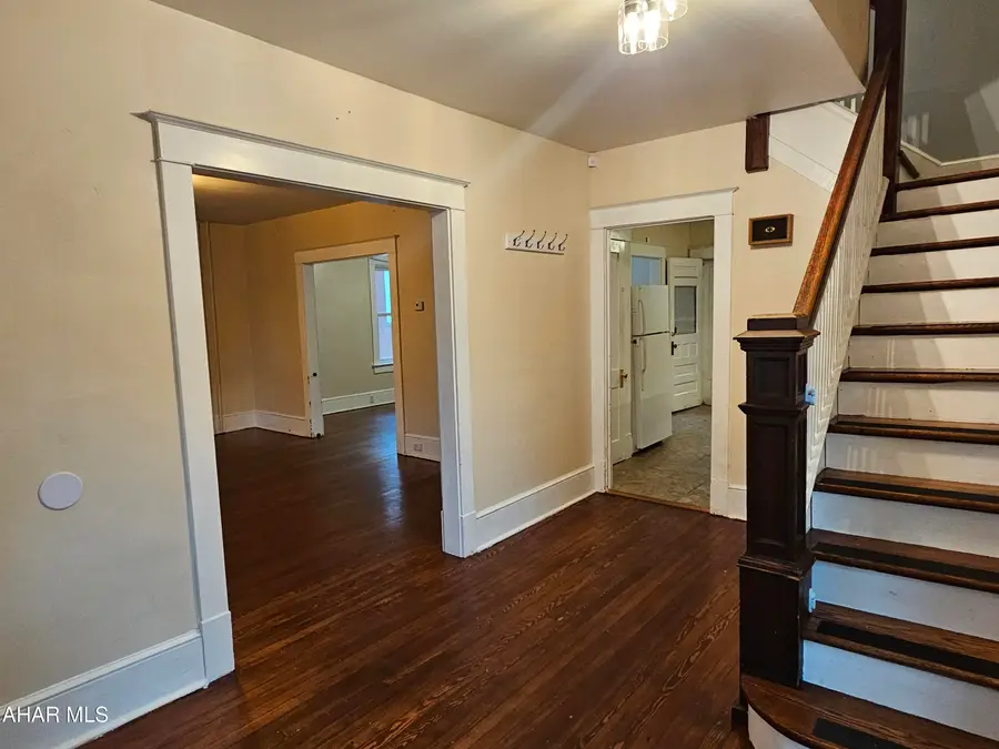 512 Pine Street, Hollidaysburg, PA 16648 - #3