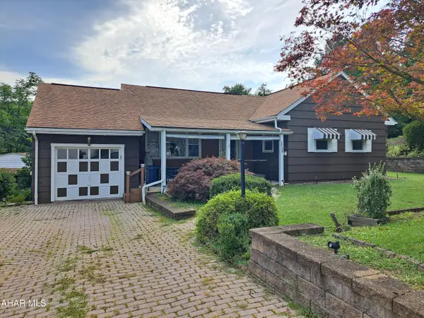 2715 4th Street, Altoona, PA 16601
