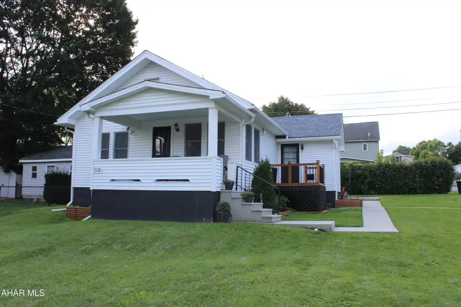 508 E Logan Avenue, Altoona, PA 16602 - #2