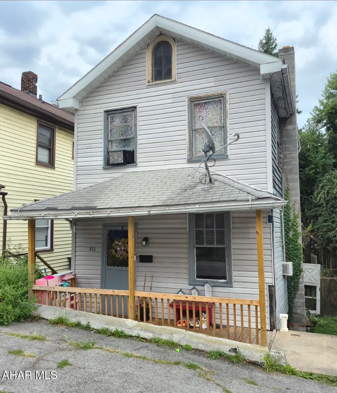 311 Walnut Avenue, Altoona, PA 16601 - #1
