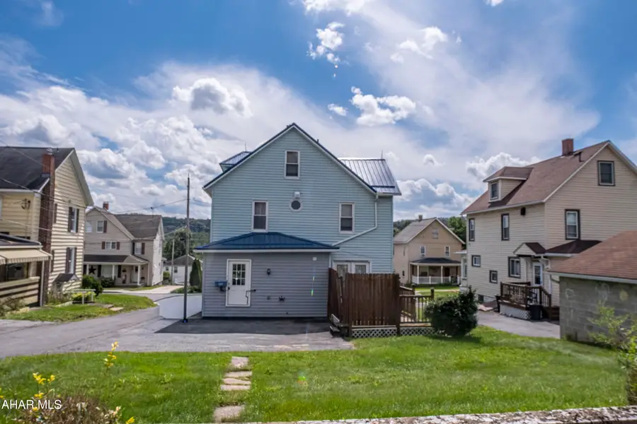 501 Bedford Street, Windber, PA 15963 - #2