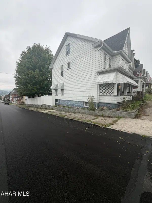 230 1st Avenue, Altoona, PA 16602