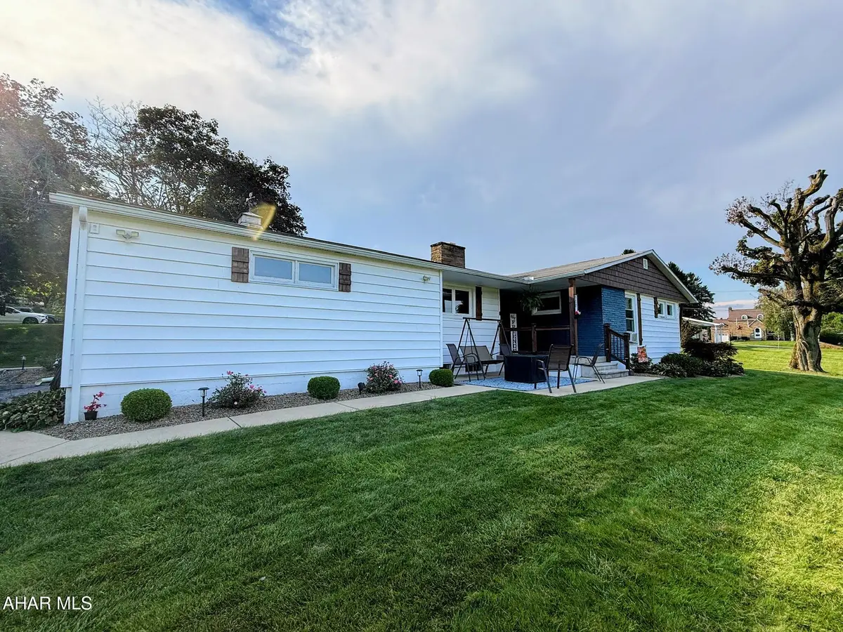 908 Chippewa Road, Johnstown, PA 15904 - #1