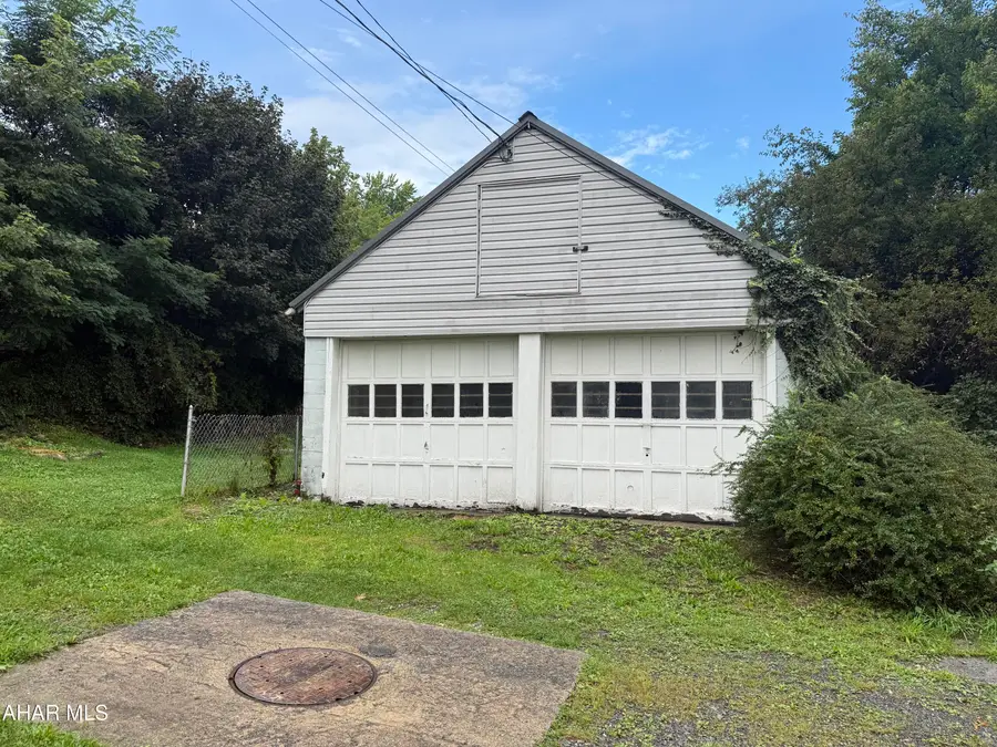1805 13th Avenue, Altoona, PA 16601 - #3