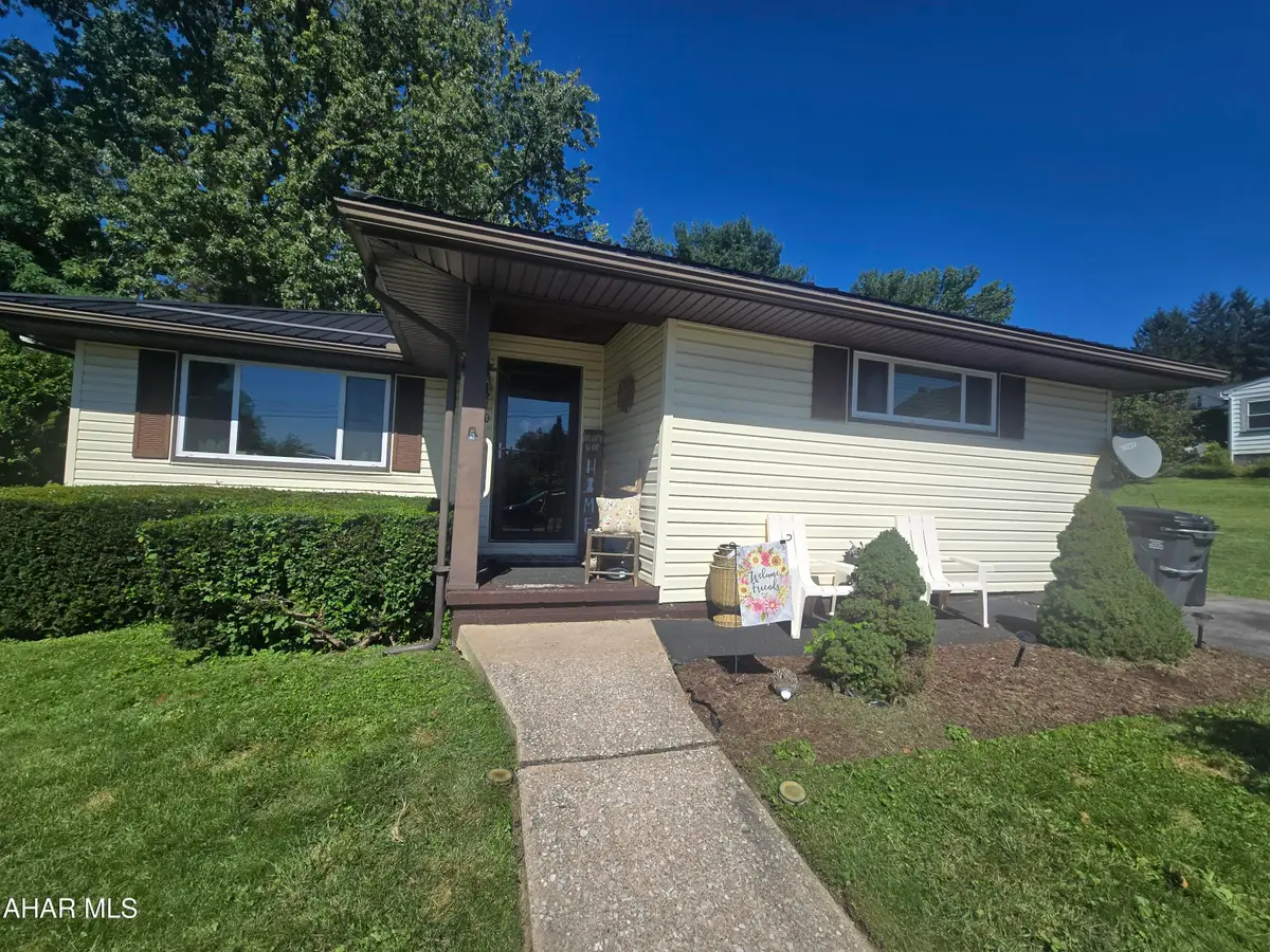 510 53rd Street, Altoona, PA 16602 - #1