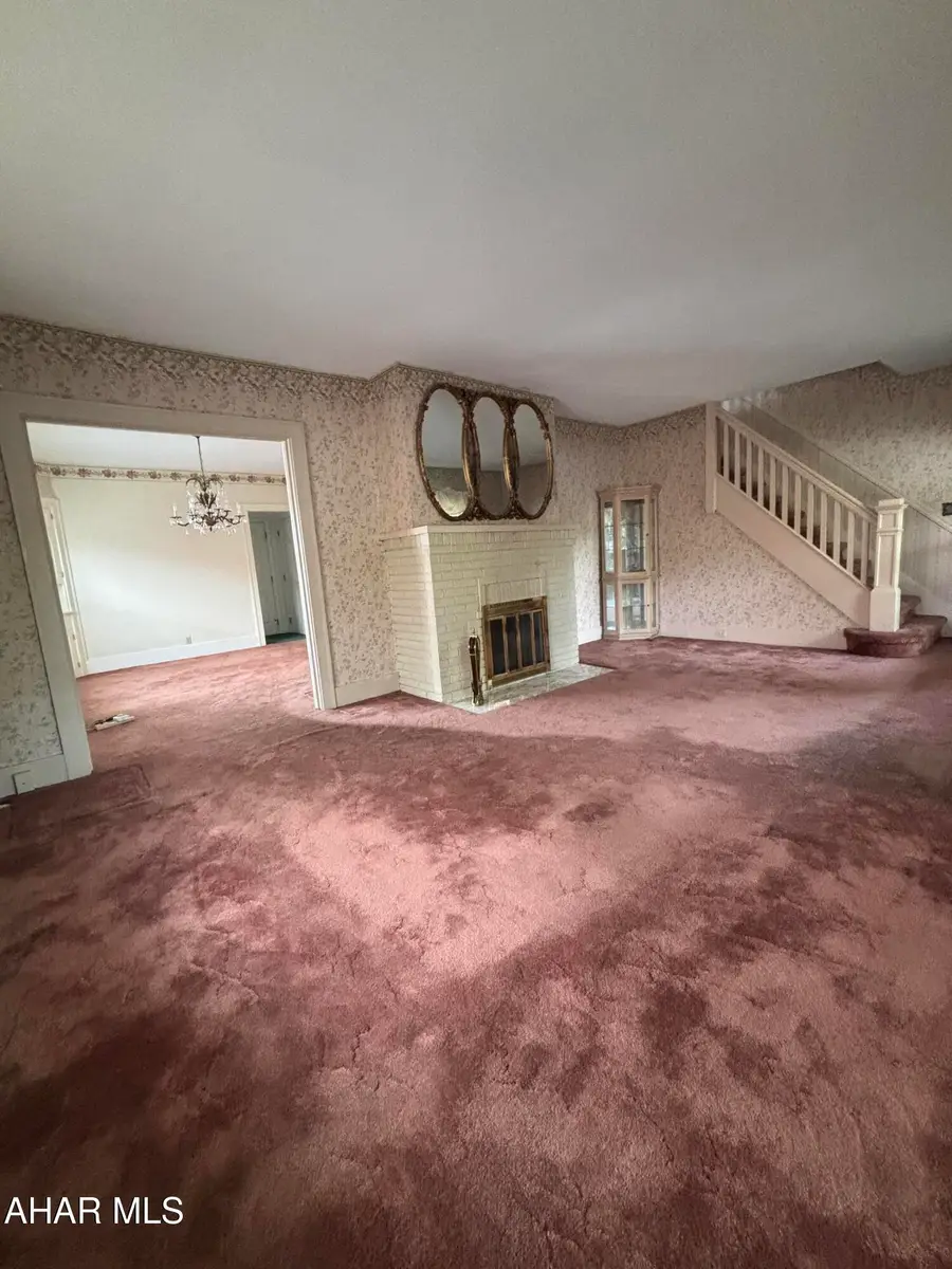 301 1/2 Coleridge Avenue, Altoona, PA 16602 - #2