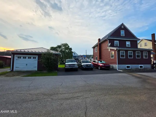 2057 Hamlin Avenue, Tyrone, PA 16686