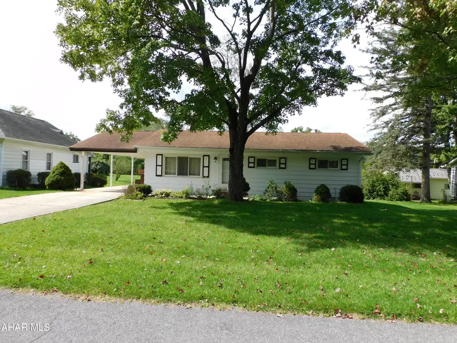 1508 Princeton Road, Altoona, PA 16602 - #2