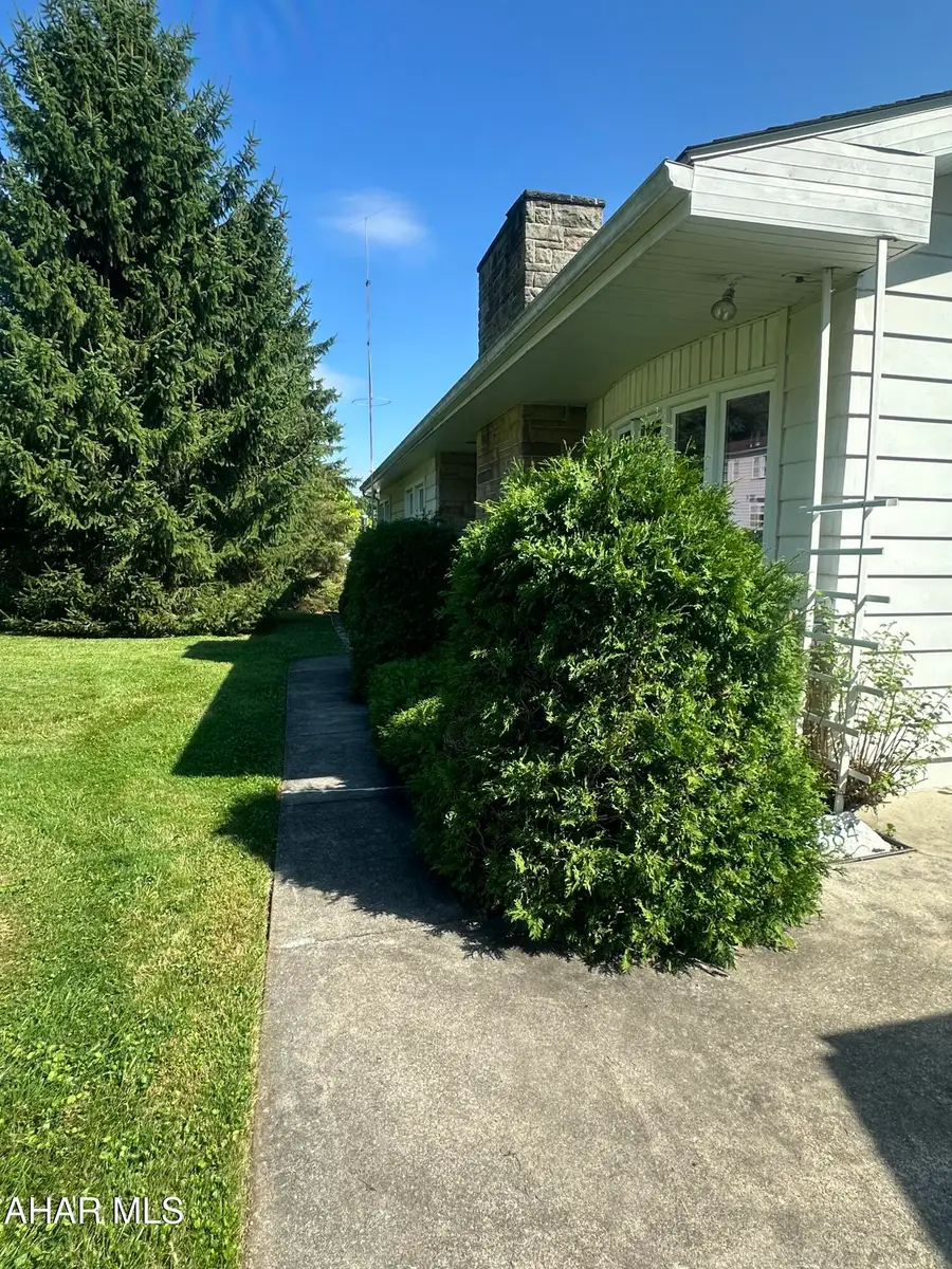384 Avalon Road, Altoona, PA 16601 - #2