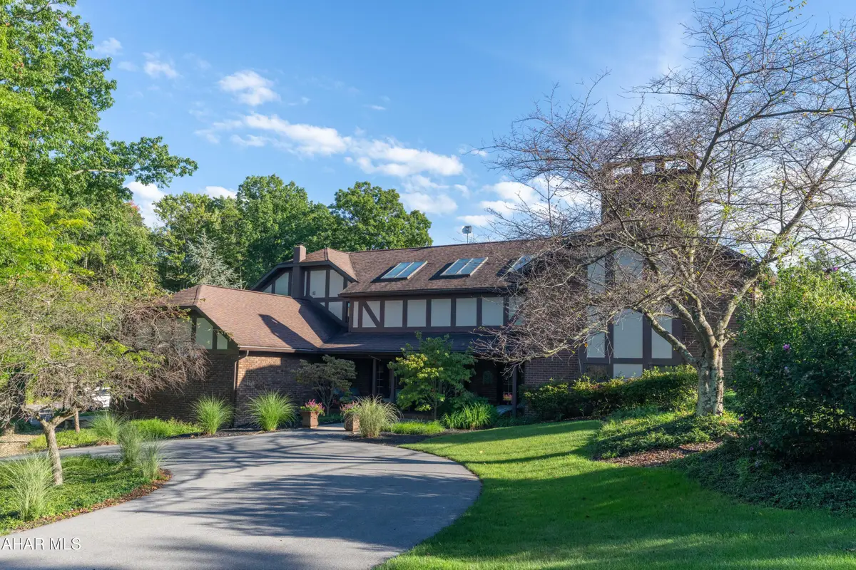 1554 W 7th Street, Tyrone, PA 16686 - #1