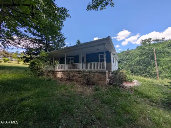 1390 Polecat Road, East Freedom, PA 16637