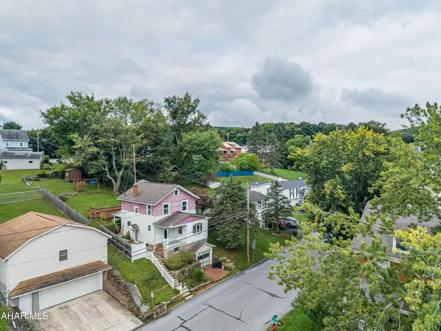 2401 16th Street, Altoona, PA 16601 - #3