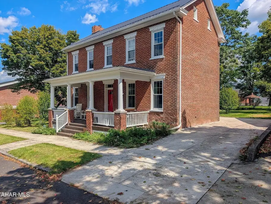 229 S Thomas Street, Bedford, PA 15522 - #2
