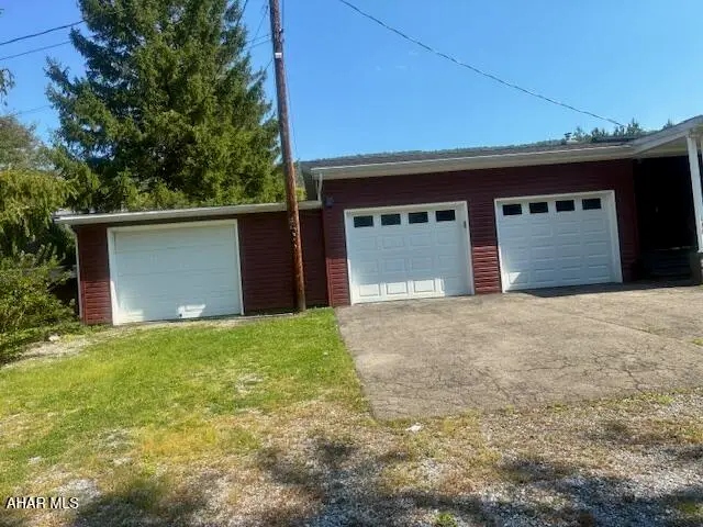 116 Gummo Lane, Hollidaysburg, PA 16648 - #3
