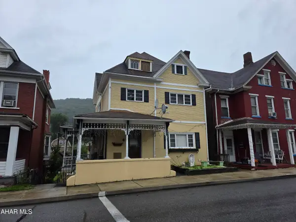 814 Washington Avenue, Tyrone, PA 16686